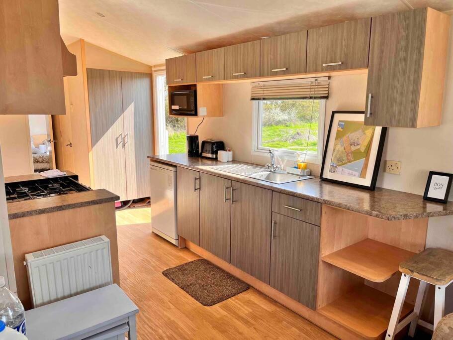 Lola'S Caravan. Your Home Away From Home. Parkeston Exterior photo