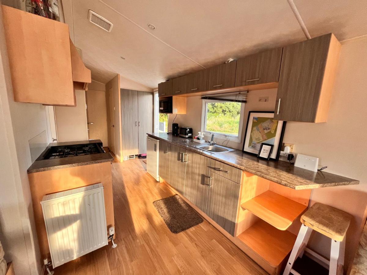 Lola'S Caravan. Your Home Away From Home. Parkeston Exterior photo